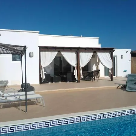 Willa Playa Blanca Sleeps 6 Pool Wifi *