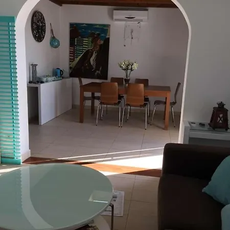 Playa Blanca Sleeps 6 Pool Wifi Willa *