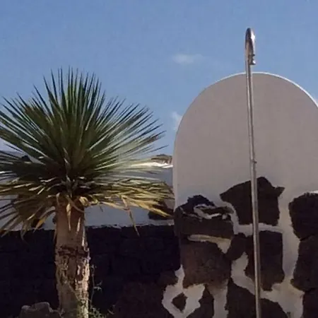 Playa Blanca Sleeps 6 Pool Wifi *