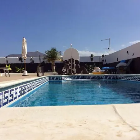 Βίλα Playa Blanca Sleeps 6 Pool Wifi *