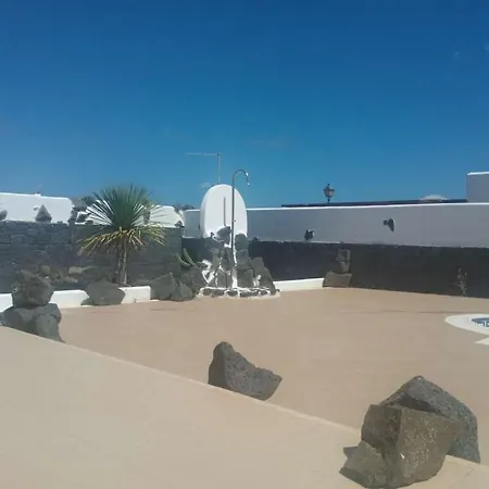 Βίλα Playa Blanca Sleeps 6 Pool Wifi *
