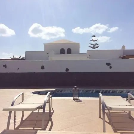Βίλα Playa Blanca Sleeps 6 Pool Wifi Πλάγια Μπλάνκα